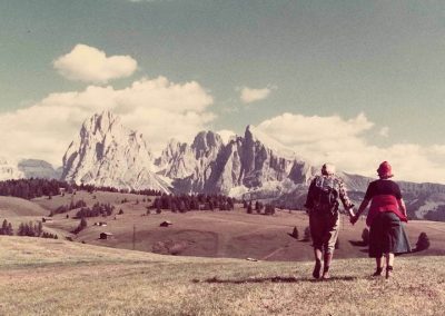 Luigi Ghirri, Ortisei, 1979, stampa a sviluppo cromogeno, F-P 694